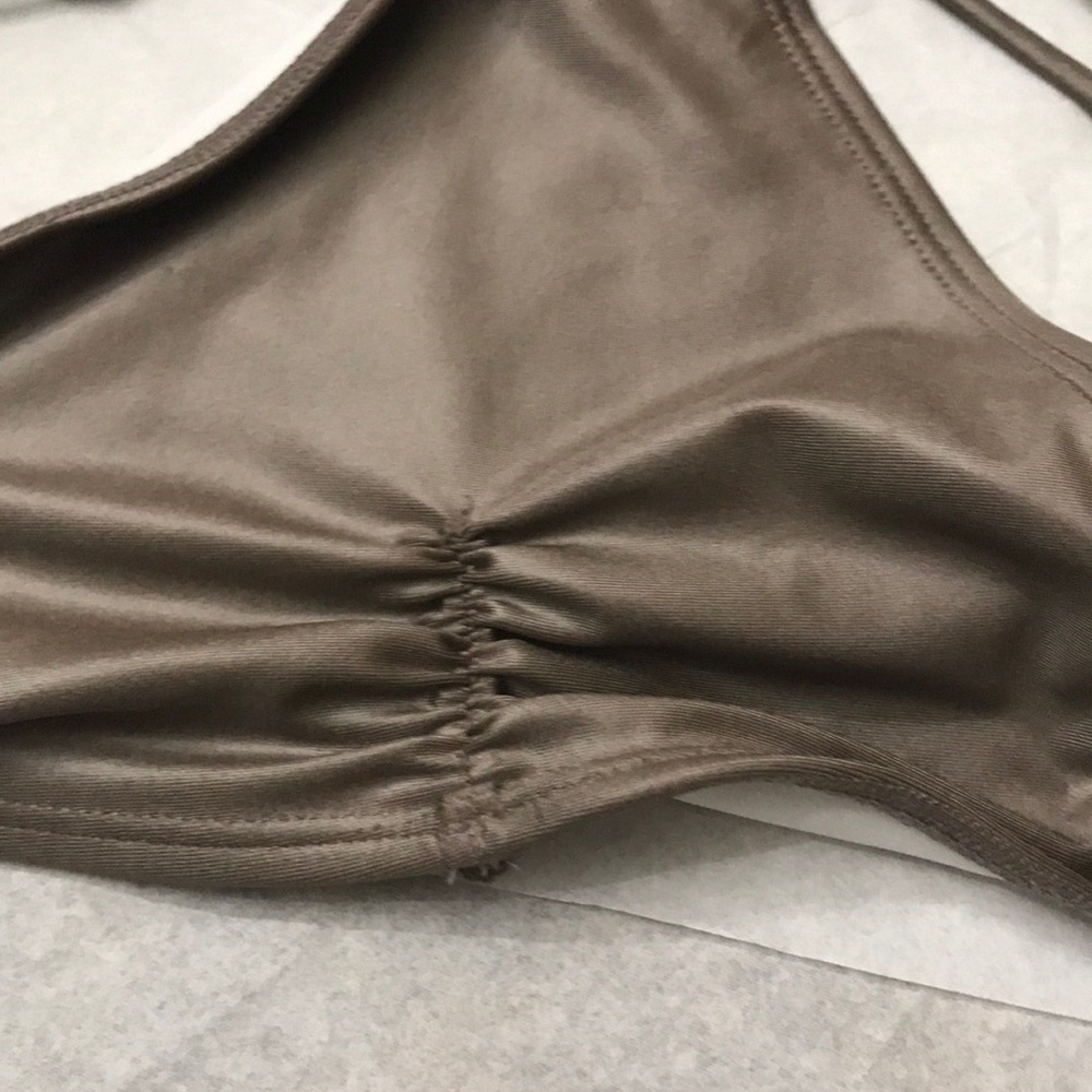 Bikini - Picture 8 of 8